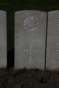 Lijssenthoek Military Cemetery - Van Neste, Richard